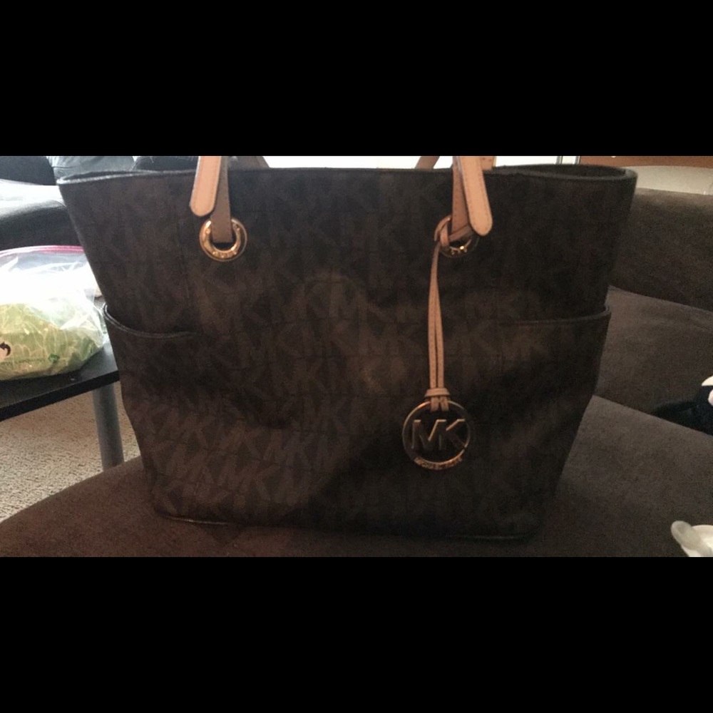 Michael Kors signature tote large